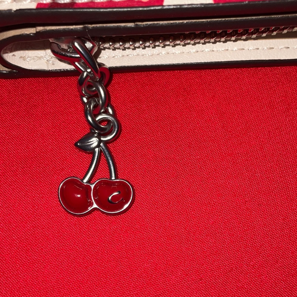 NWT Coach Snap Wallet With Cherry Design - Picture 7 of 11